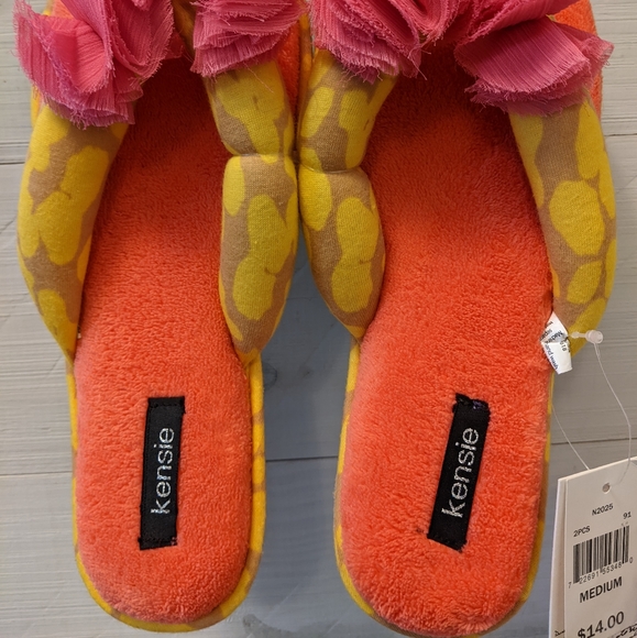 ✨ NEW Kensie Women's Slippers; Size: M 7/8; Color: Pink, Coral, Yellow, & Tan - Picture 2 of 9